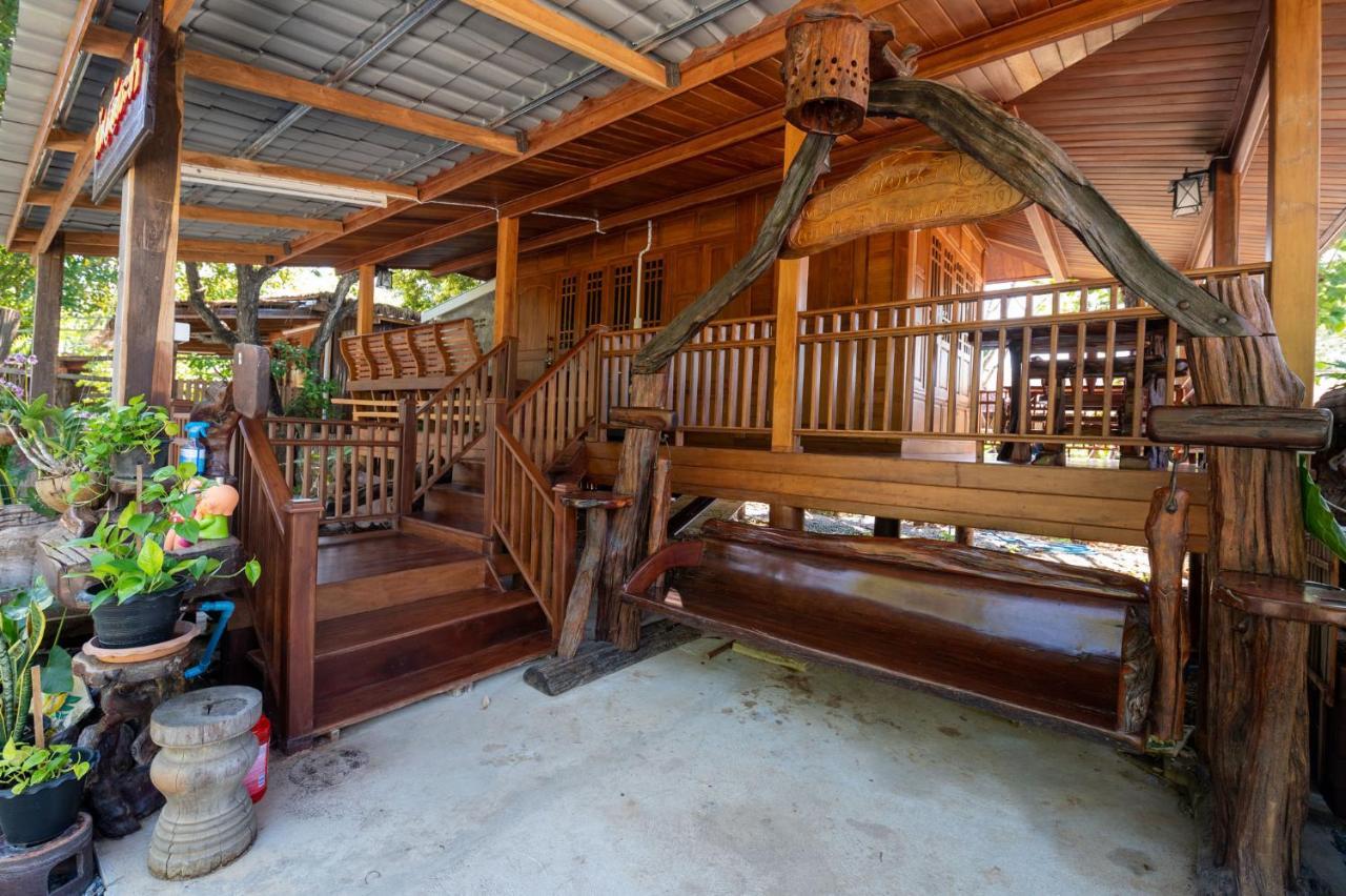 Suk Sabai Homestay スコタイ エクステリア 写真