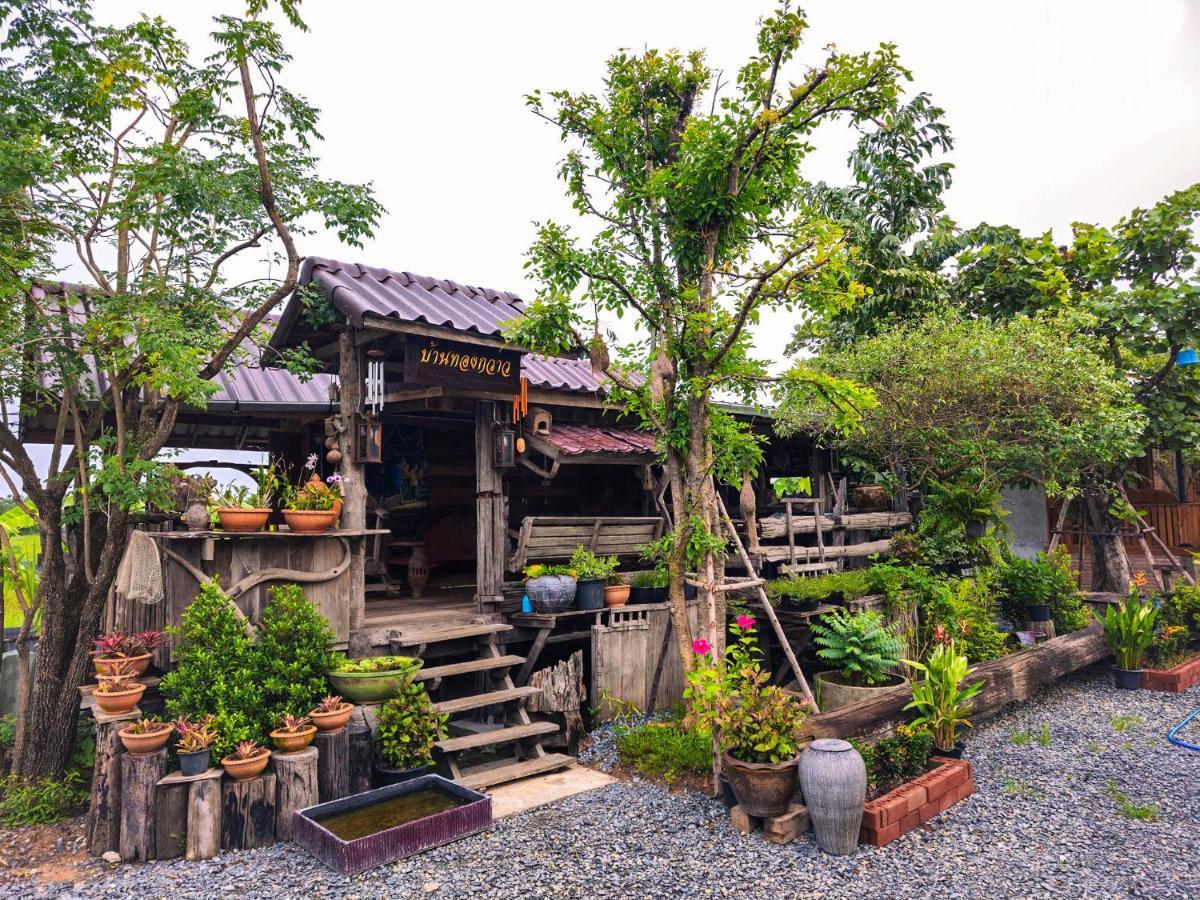 Suk Sabai Homestay スコタイ エクステリア 写真